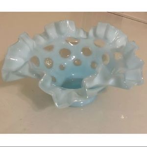 🎉 HP! 🎉Fenton Glass Blue Dot Ruffle Coin Bowl 7”